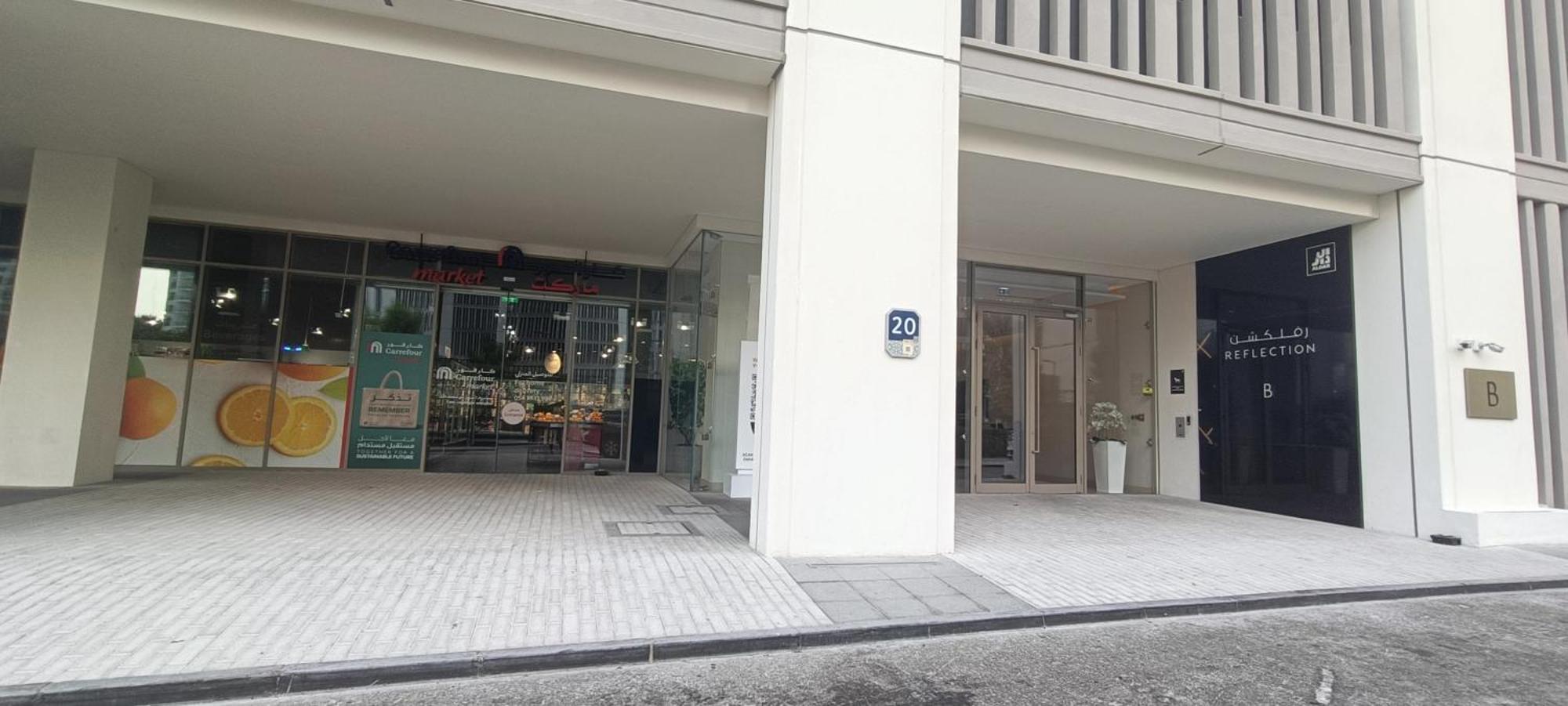 Upscale 2br With A Complete View Of The Sea On Al Reem Island Abu Dhabi
