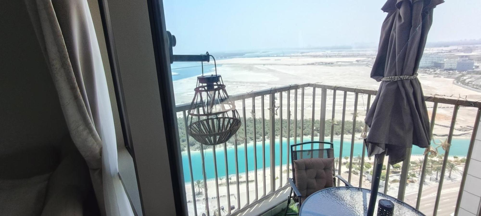 Upscale 2br With A Complete View Of The Sea On Al Reem Island Abu Dhabi
