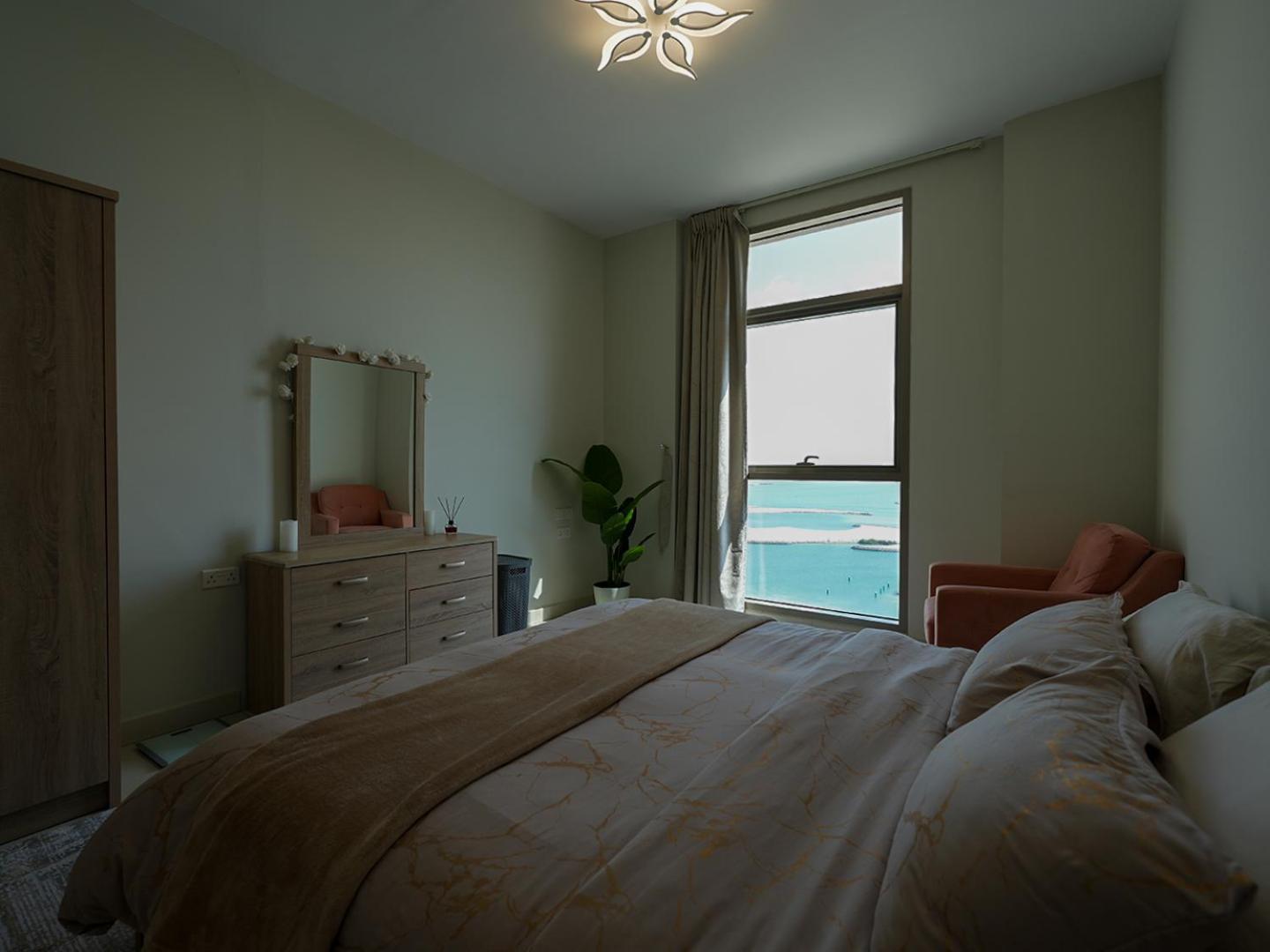 Upscale 2br With A Complete View Of The Sea On Al Reem Island * Abu Dhabi